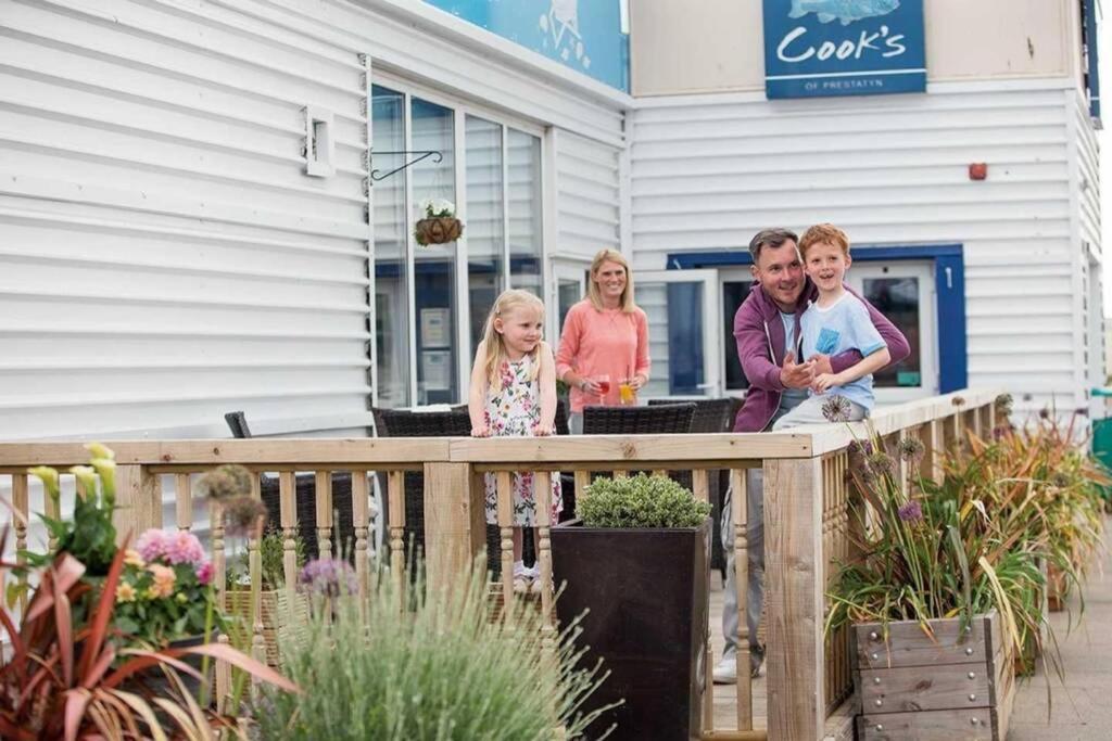 Presthaven Cozy Retreat Apartment Prestatyn Exterior foto